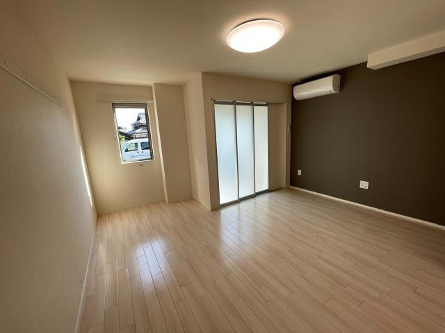 ララ・スクエアの内装|洋室