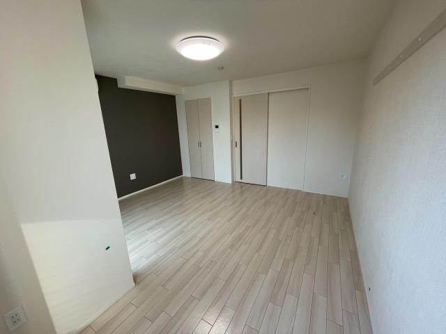 ララ・スクエアの内装|洋室