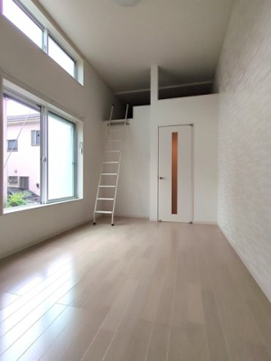 ※別部屋の参考写真となります