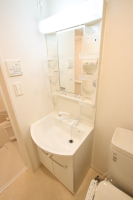 ※別部屋の参考写真となります