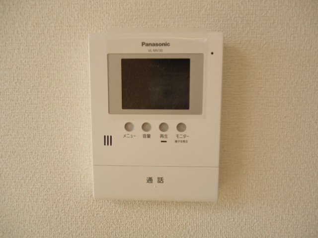 アルファーの内装|カメラ付インターホン