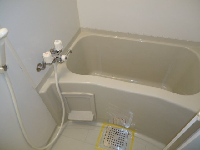 カーサフォンテーヌの浴室|浴室乾燥機