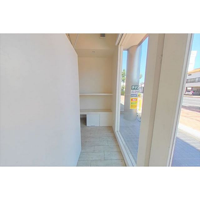 岐阜市東金宝町３丁目の店舗一部の内装