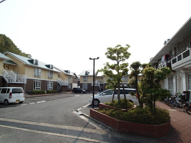 グレースピアＡ・Ｂの駐車場