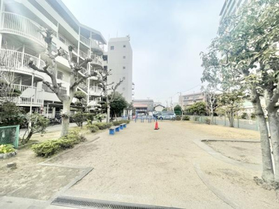 【その他】 | カルム堺Ｂ棟 | 元気なお子様のお外遊びも、公園が近くにあれば安心！