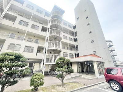 【その他】 | カルム堺Ｂ棟 | 休日にはご家族連れで賑わうショッピングモールで、お買い物もお食事も楽しめます♪