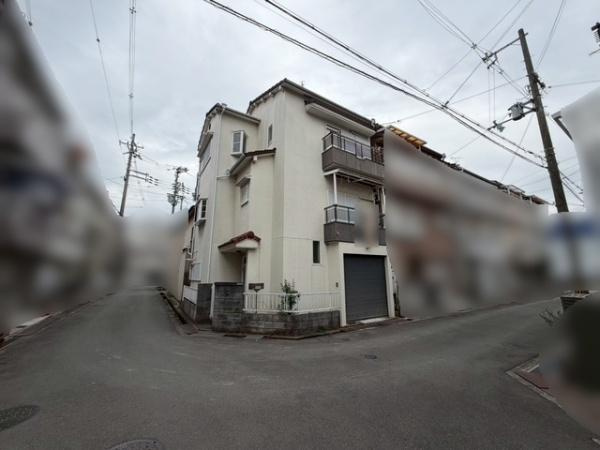 【前面道路含む現地写真】