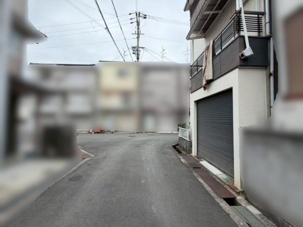 【前面道路含む現地写真】