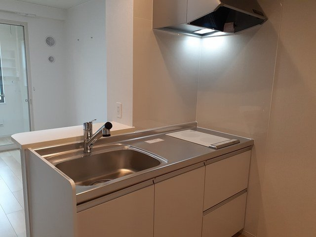 セゾン・ド・ヴェールのキッチン|コンパクトなキッチンで掃除もラクラク