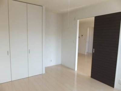 【洋室】 | ヴィラーチェ