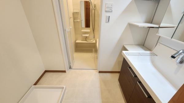 【独立洗面台】