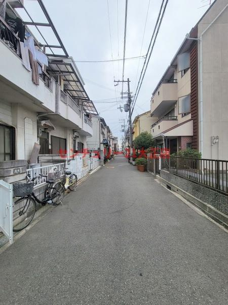 此花区春日出南2丁目建築条件付土地の前面道路含む現地写真