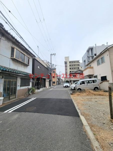 此花区春日出中1丁目建築条件付土地の前面道路含む現地写真
