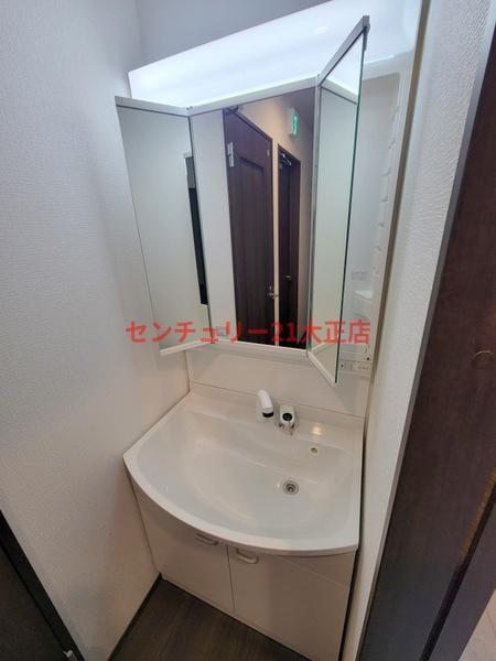 此花区酉島6丁目新築戸建の独立洗面台