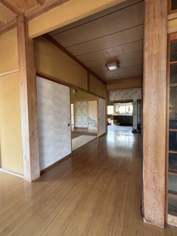 居住用7DK+店舗の内装