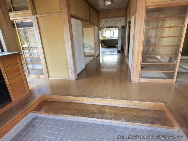 居住用7DK+店舗の玄関