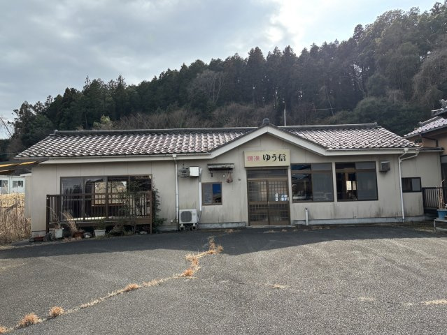 居住用7DK+店舗の外観
