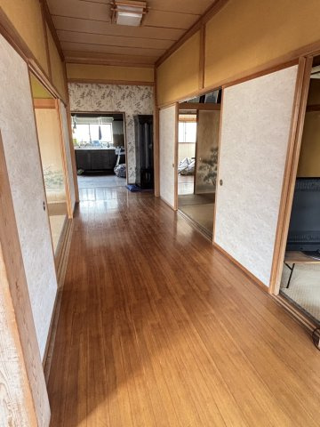 居住用7DK+店舗の内装