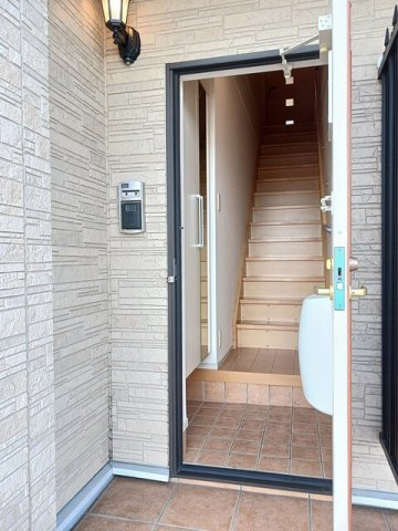 アンジュ・メゾンの玄関