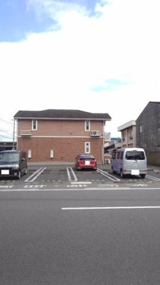 【駐車場】 | ホワイトアイ　Ｂ