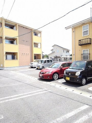【駐車場】 | ブリエ・ヴェルジェＢ