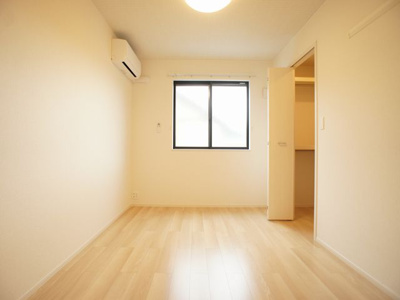 【寝室】 | サザンクロス | 清潔感のあるきれいな洋間です♪