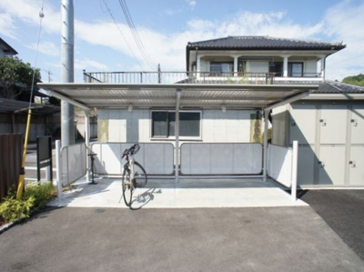 【その他共用部分】 | サザンクロス | 屋根付きの駐輪場があります♪