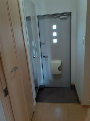 Ｆ．グローリアⅡの玄関