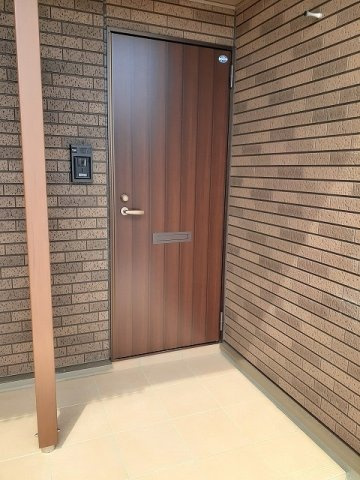 パールリバー　アイランド２号館のエントランス