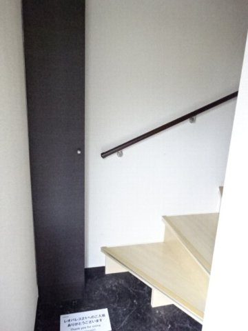 レオネクストブラン　ブルーの玄関|2階の写真です。