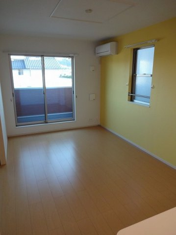 リアルエステートⅧの居間・リビング