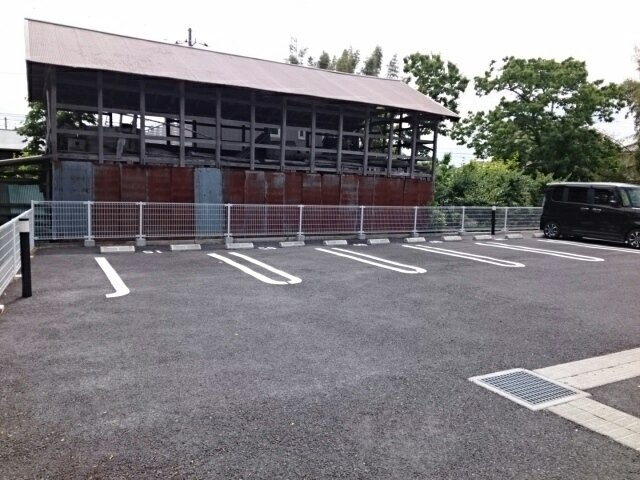 ビオーラ喜沢Ⅱの駐車場