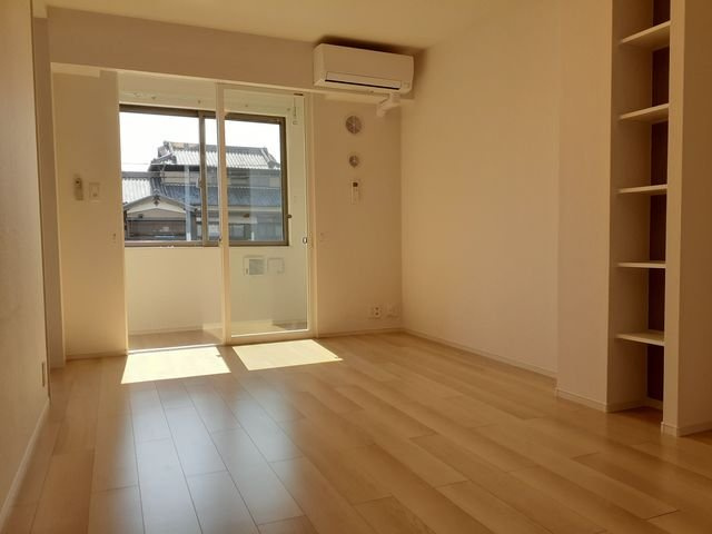 シャンテ・フルールの居間・リビング