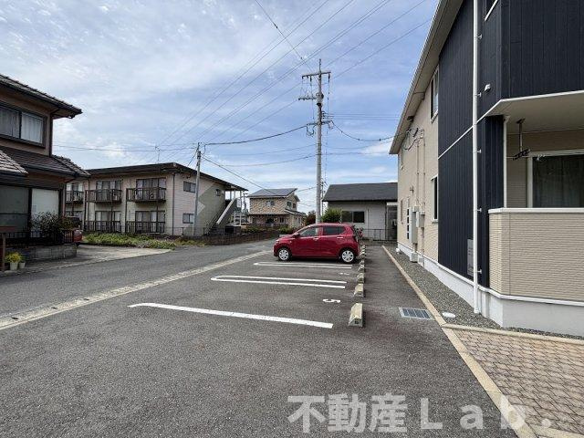 グランド・ソレイユの駐車場