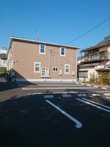 シャラの駐車場