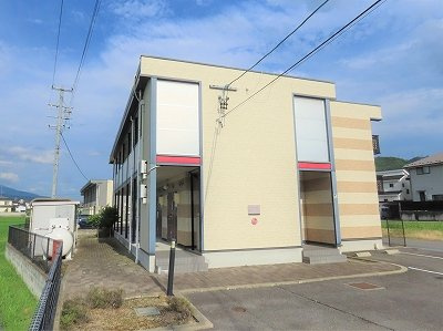 レオパレス御所の外観