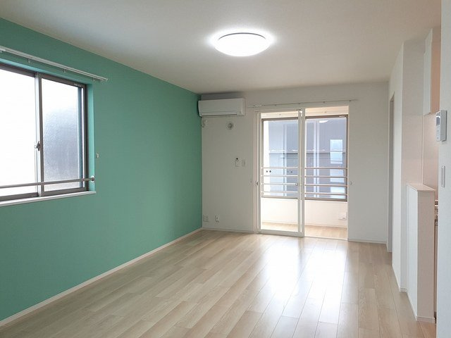 カーサ　トナミⅠの居間・リビング