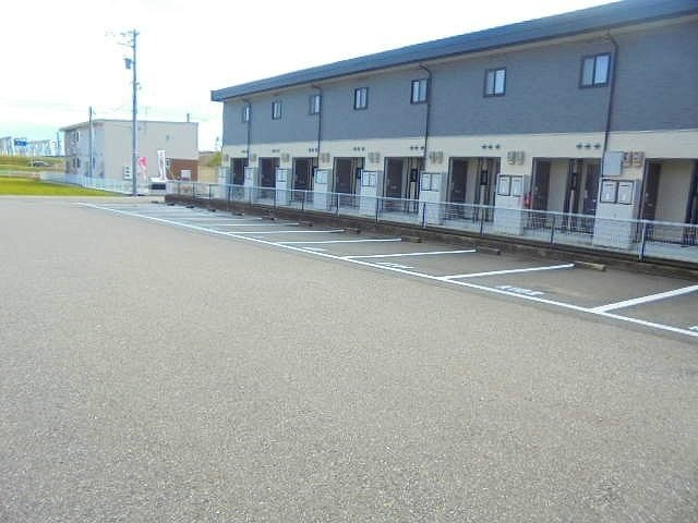 ア・ラ・モード　Ａの駐車場