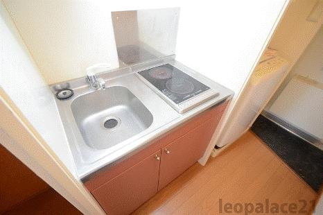 レオパレスクレールのキッチン|備品や設備仕様は号室等により異なります現地をご確認下さい。