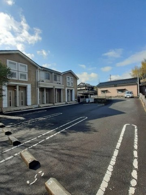 【駐車場】 | プリマヴェーラ