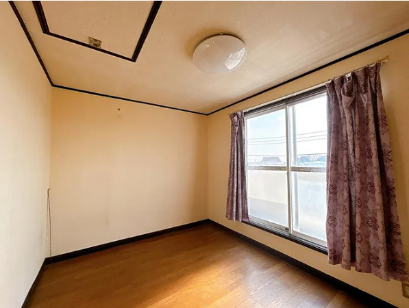 玉村町下之宮　中古1599の洋室