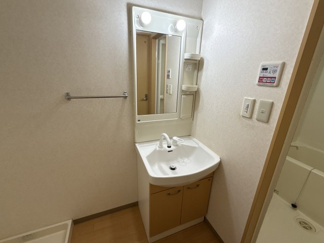 ストークコーポ大津茂の洗面所