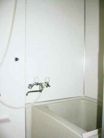 遠野市東穀町のアパート