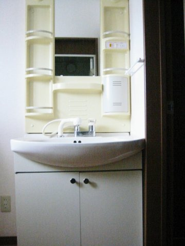 遠野市東穀町のアパート