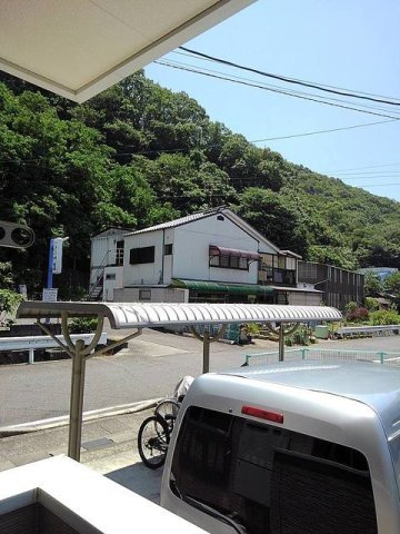 ニュードミール　ヒロのバルコニー