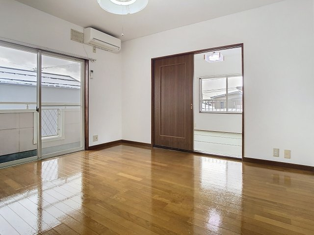 グレープハウスTAJIMAの居間・リビング