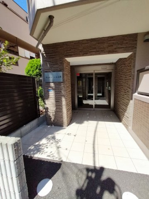 【エントランス】 | ヴェルドミール小阪