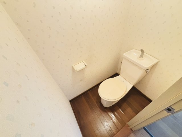 メゾンドロイヤルのトイレ|別号数タイプ