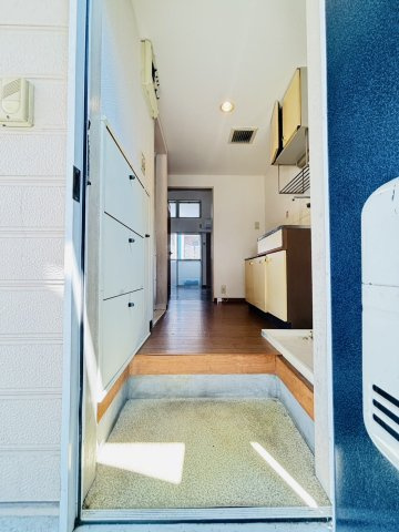 メゾンドロイヤルの玄関|別号数タイプ