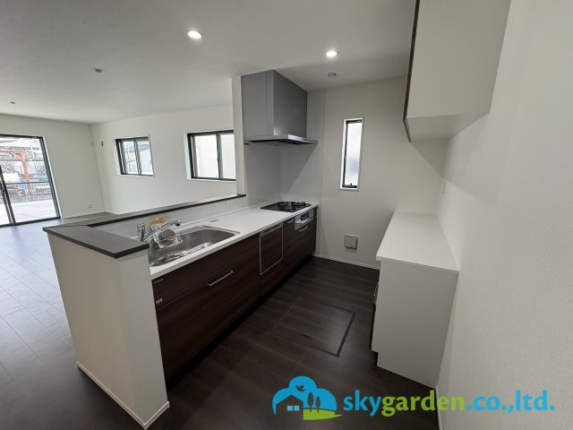 藤沢市辻堂太平台　新築戸建　全5棟4号棟のキッチン|システムキッチン